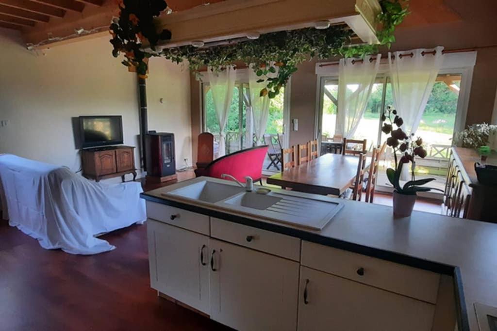 Le Temps De Vivre Villa Saint-Pierre-du-Val Dış mekan fotoğraf